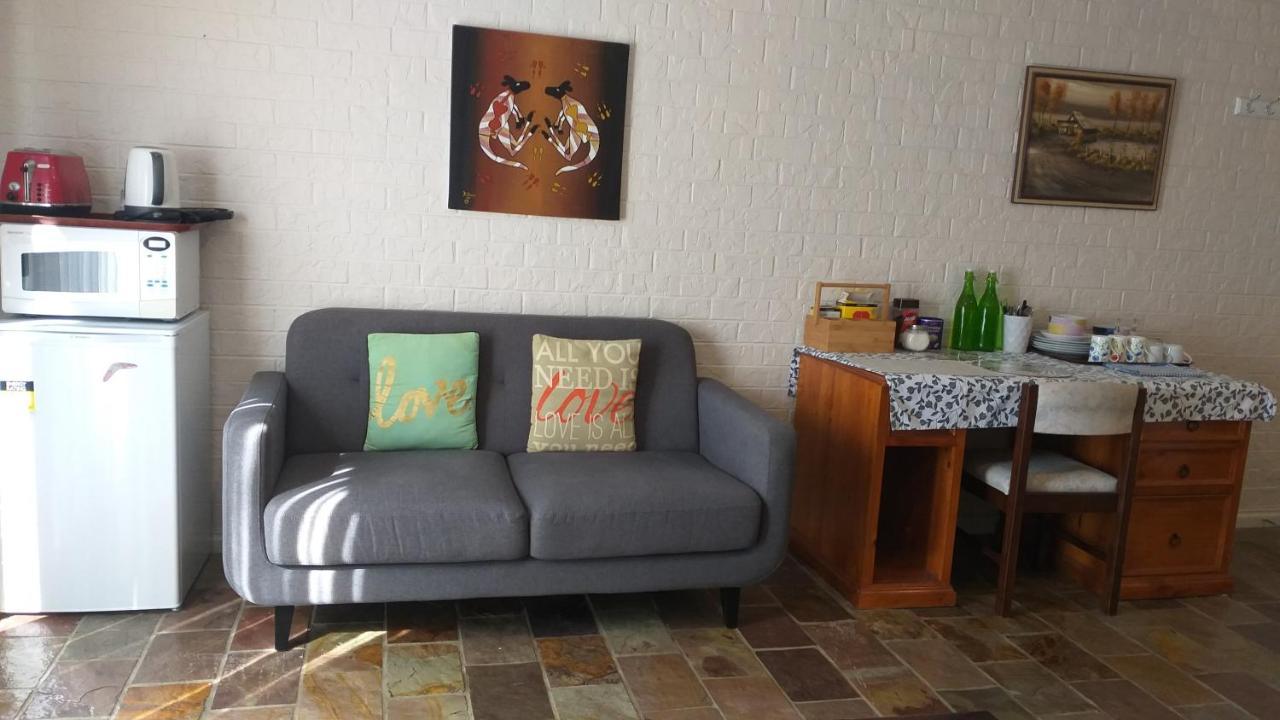 Sweet Home By The Golf Course Canberra Ngoại thất bức ảnh